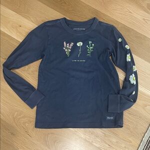 Life is Good Women’s XS long sleeve crusher tee shirt